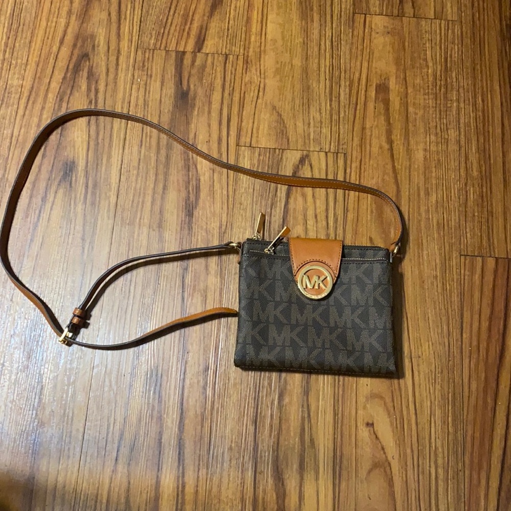 MK purse